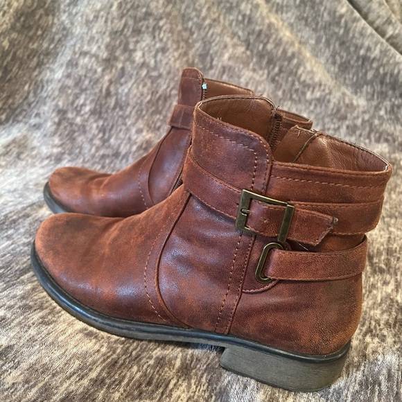 Yuu Brown Ankle Boots with Buckle Detail! - Picture 3 of 5